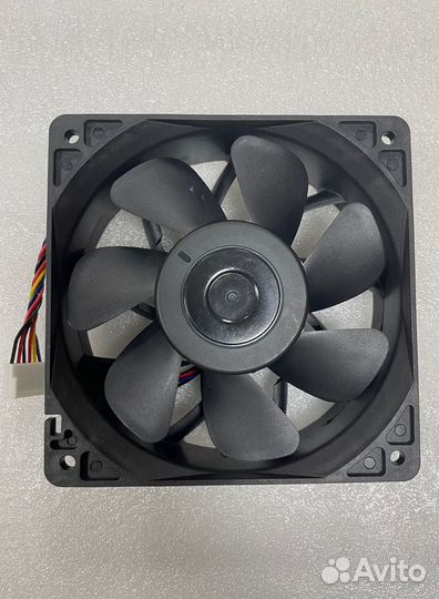 Вентилятор кулер на асик майнер Т2Т