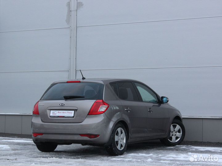 Kia Ceed 1.6 AT, 2011, 181 042 км