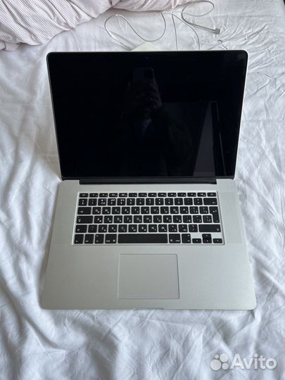 Apple macbook pro 15 2015 i7 16gb 250gb