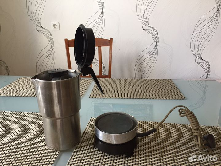 Кофеварка электрическая новая