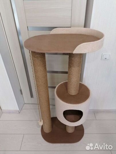 Домик с когтеточкой для кошек