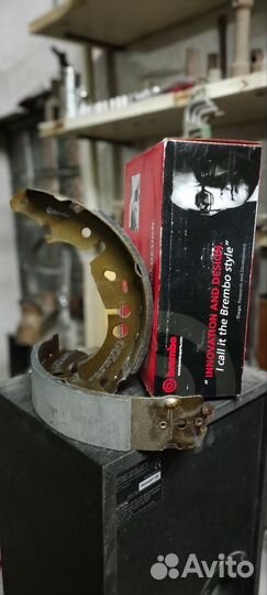 Тормозные колодки brembo