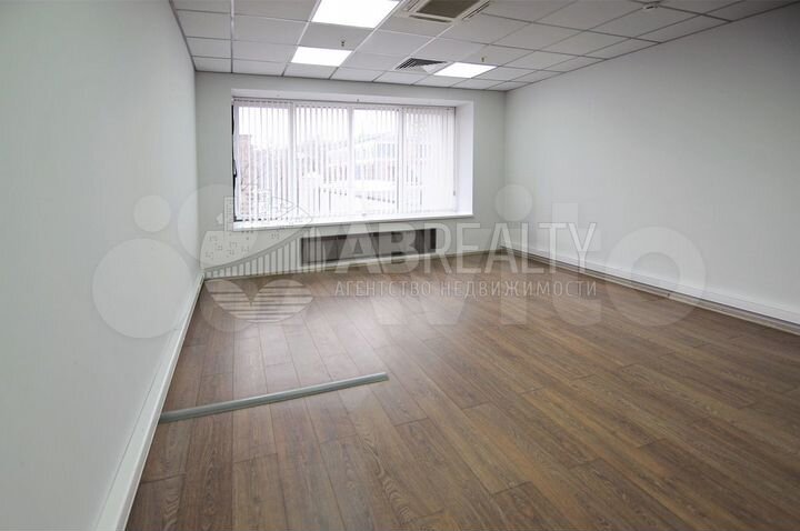 Офис 32.43 м² в бц класса А рядом с метро