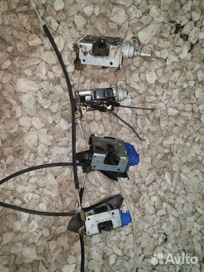 Замок двери Ауди А4 b5