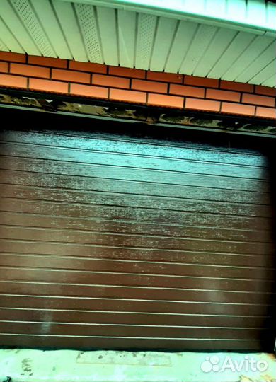 Секционные ворота под ключ