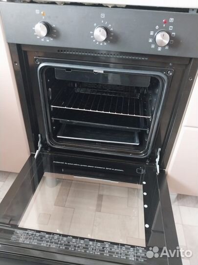 Духовой шкаф