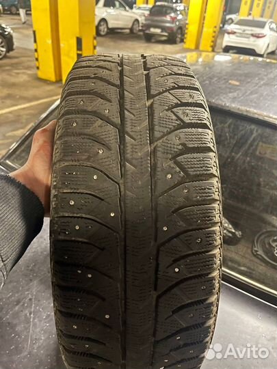 Bridgestone Ice Cruiser 7000 195/55 R16 87T