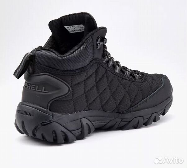 Новые зимние кроссовки