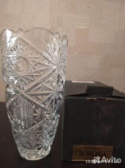Хрустальная ваза Bohemia 24 см