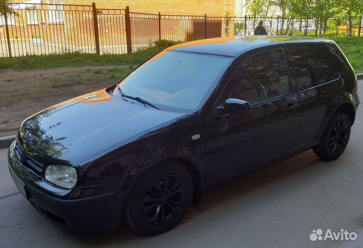 Volkswagen Golf 1.4 МТ, 2000, 300 000 км