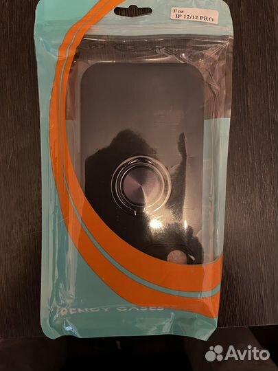 Чехол на iPhone 12