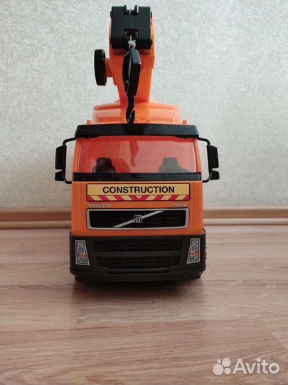 Машина Кран с поворотной платформой