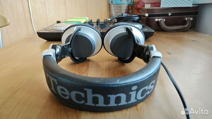 Контроллер Pioneer Wego 3 + technics RP-DJ 1210