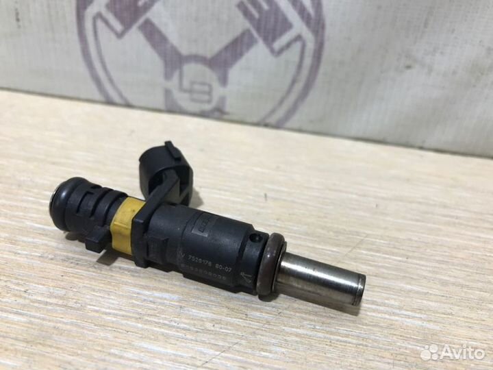 Форсунка топливная Peugeot 3008 0U 5FS EP6C 2011