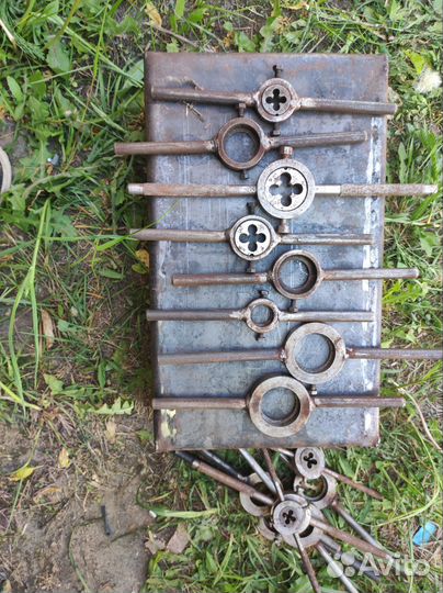 Метчики и плашки СССР