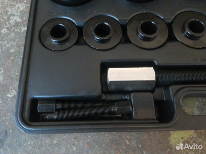 Комплект для снятия подшипников передних ступиц