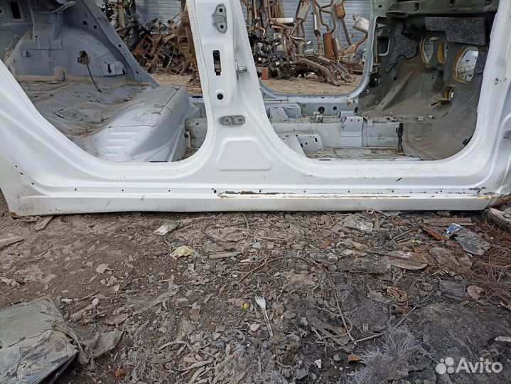 Порог со стойкой правый (Chevrolet Cruze)