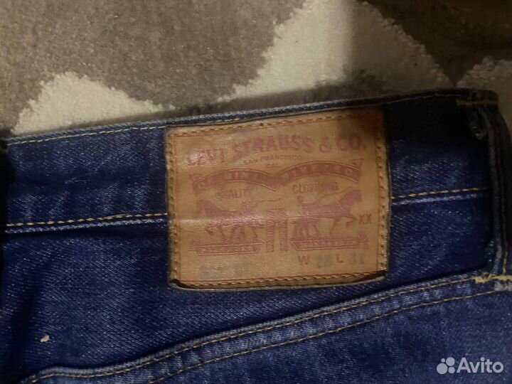 Джинсы Levis 501