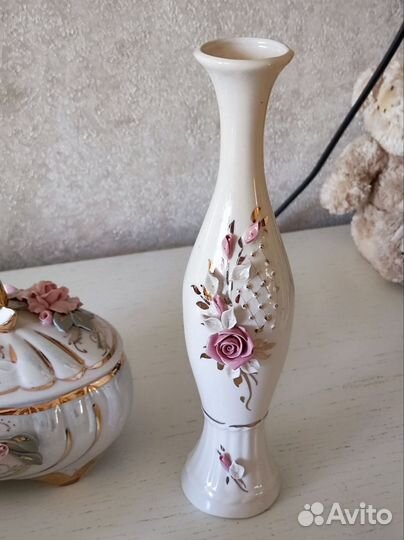 Шкатулки, ваза Кисловодской фарфор