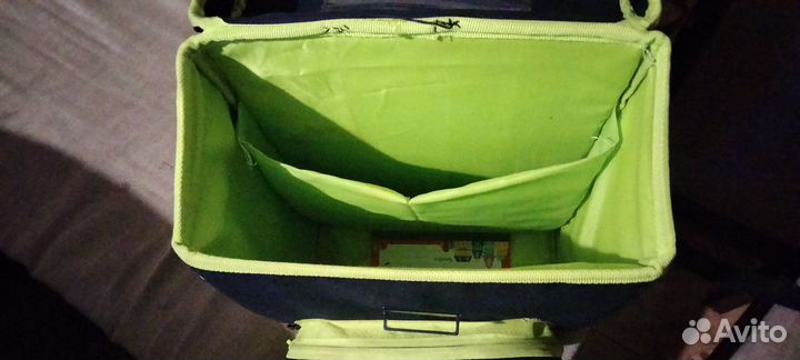 Продам портфель школьный