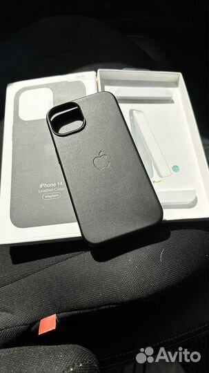 Чехол на iPhone 14