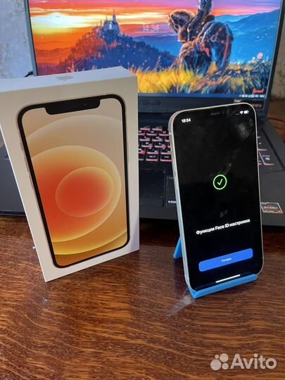 iPhone 12, 64 ГБ