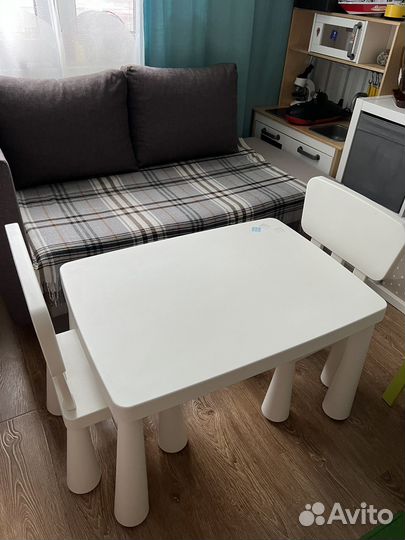 Стол и стулья из IKEA детские