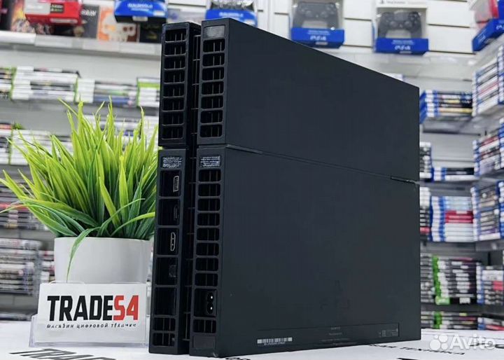 Sony playstation 4 1tb / Fifa, UFC, MK/ + 470 игр