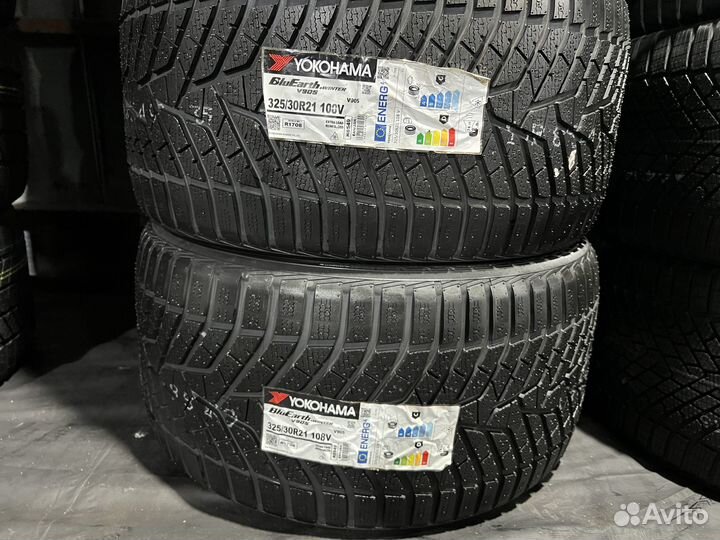 Yokohama BluEarth Winter V905 285/35 R21 и 325/30 R21 102V