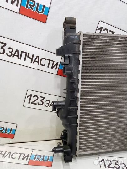 Радиатор охлаждения двигателя Chevrolet Cruze J300