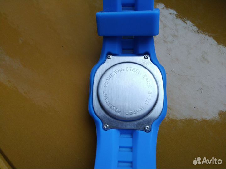 Часы электронные