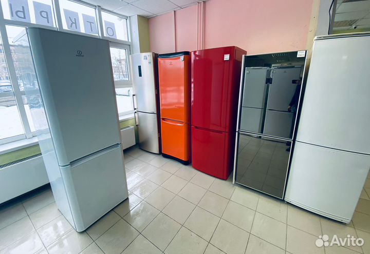 Холодильник Indesit Б/У гарантия