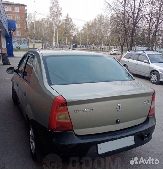 Renault Logan 2011 г