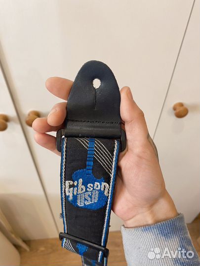 Электрогитара condor с ремешком