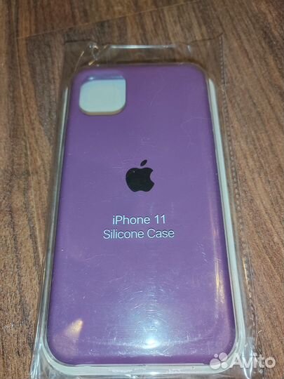 Чехол на iPhone 11