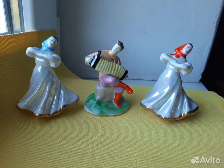 Фарфоровые статуэтки дулево
