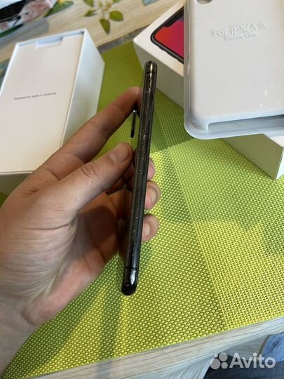 iPhone X, 64 ГБ