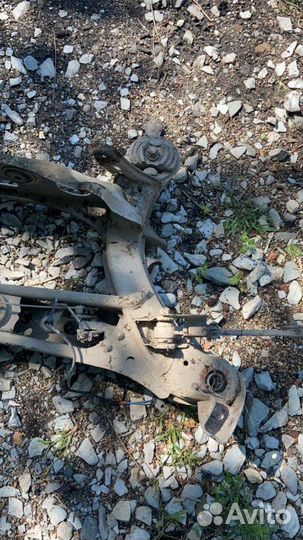 Задняя балка Mercedes-Benz E-Class W210 M111