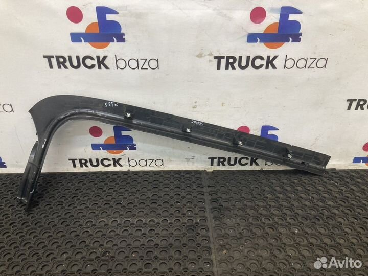 2126889 Накладка стойки двери левая