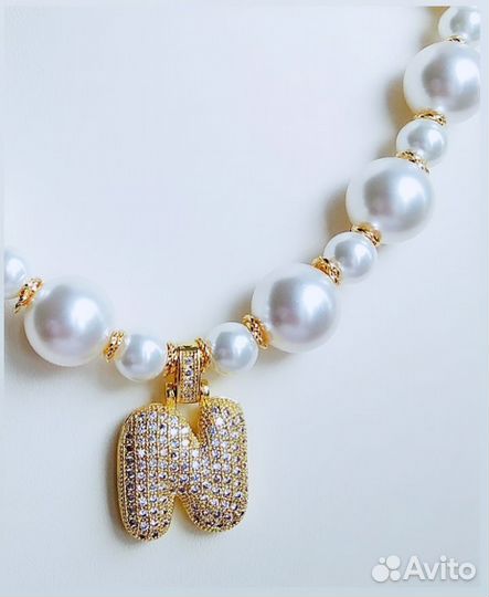 Колье чокер с буквой