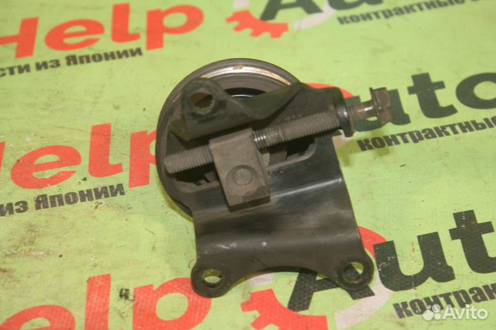 Ролик натяжной toyota regius RCH41W 3RZ-FE