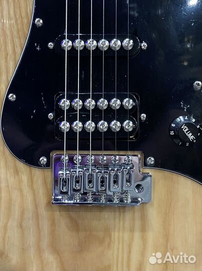 Электрогитара Superstratocaster + Комбик 30вт