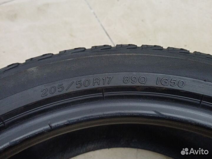 Yokohama Ice Guard IG50 205/50 R17 98Q