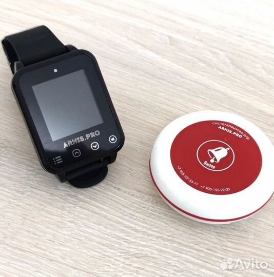 Кнопка вызова персонала и часы в салон красоты