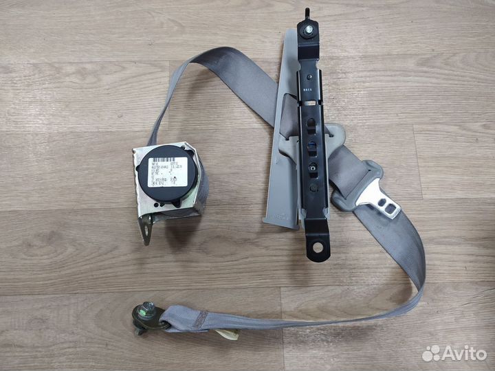 Ремень безопасности передний Mazda 3 BK