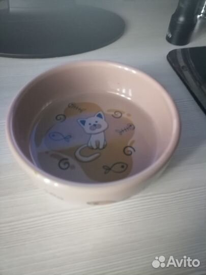 Миска для кота