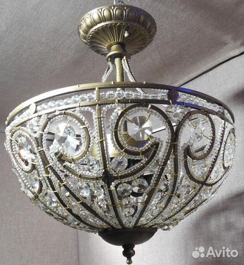 Люстра Потолочная Wertmark WE313.03.603 E14