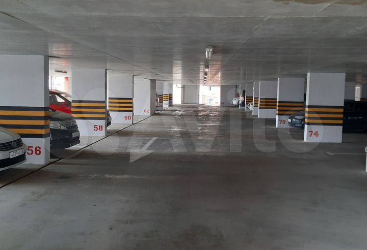 Машиноместо, 14 м²