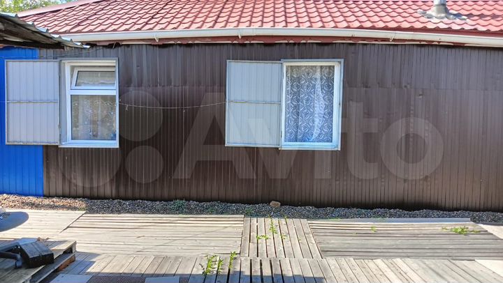 Дом 30 м² на участке 8 сот.