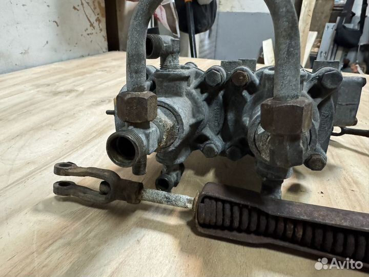 Кран тормозной двухсекционный ЗИЛ-130